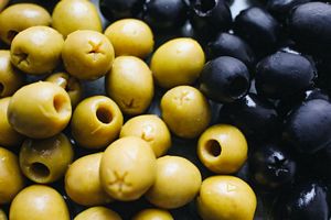 Are Olives high in Carbs?